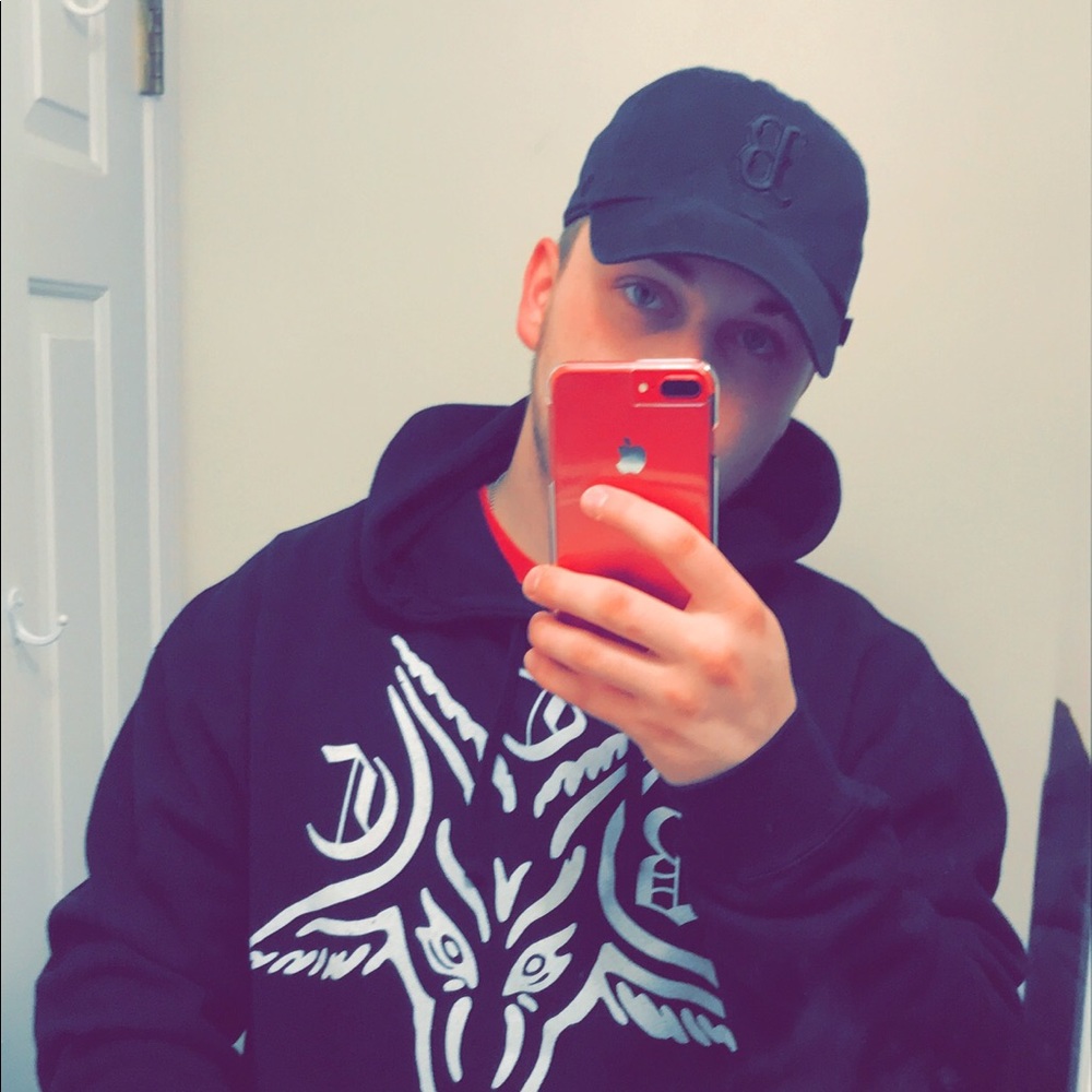 Meet your Posher, Anthony